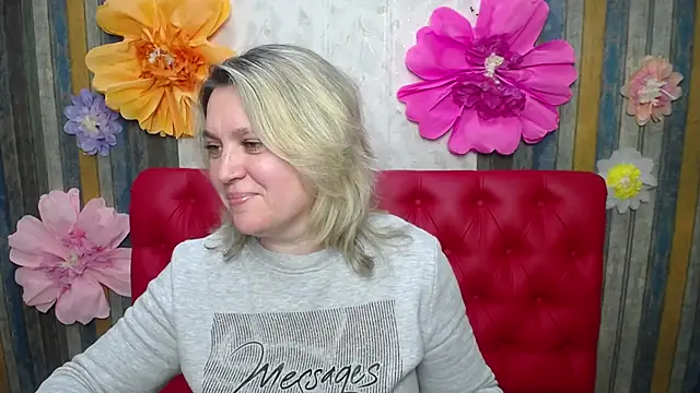 VickyRobins online show from March 17, 7:34 am