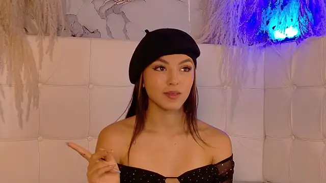   Nahomy online show from March 4, 12:23 pm