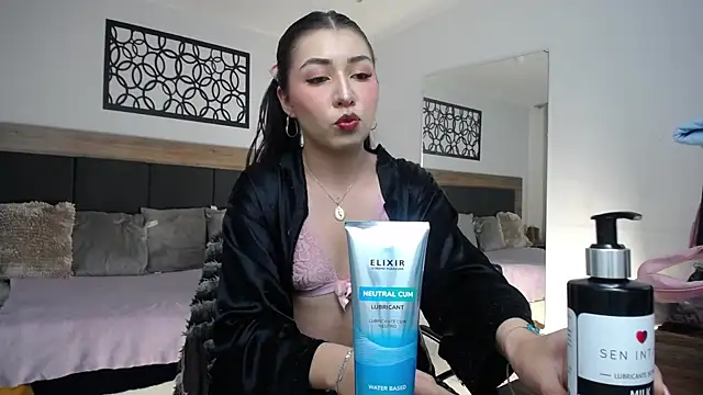 eilen pink online show from May 1, 3:43 am
