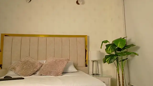 KiaraSantos  online show from March 8, 3:43 am