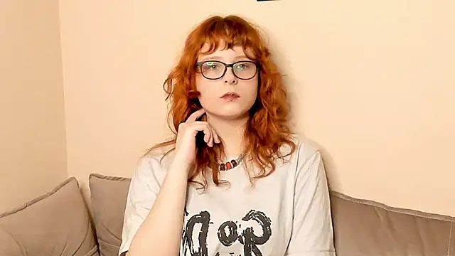 NadaMagby online show from February 28, 5:23 pm