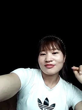 Lilinn  online show from April 28, 3:21 am