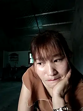 Lilinn  online show from March 2, 7:15 am