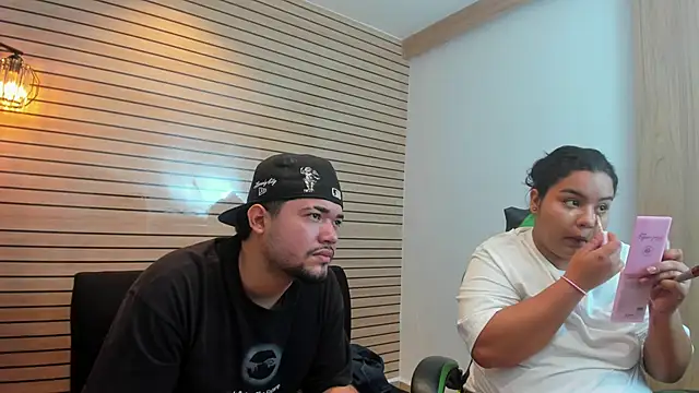 Sakura Velvet online show from March 18, 7:52 pm