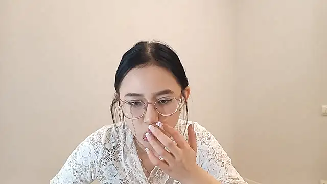 SolvedGlobe online show from April 14, 2:28 pm