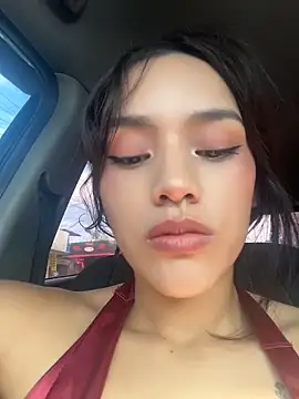 Mia-villalobos online show from May 19, 1:18 pm
