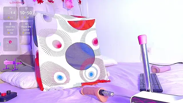 Bella-Sanders online show from June 19, 2:31 pm