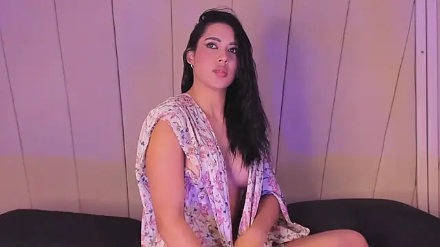 Eva kingsford online show from April 29, 5:30 pm