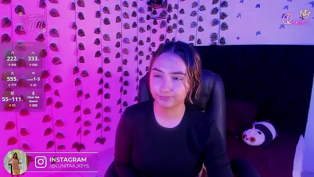 charlotte keyss online show from March 11, 1:25 pm