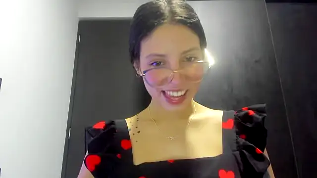 Miranda-cambell online show from June 15, 2:34 am