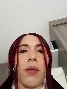 LavaGirl07 online show from March 18, 2:27 am