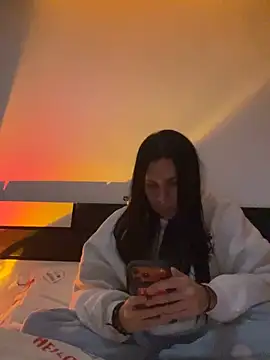 Genblan online show from March 13, 10:00 pm