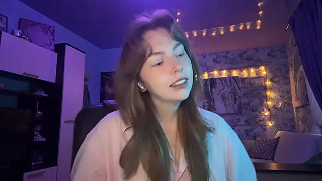 lunalixy online show from March 10, 12:20 pm