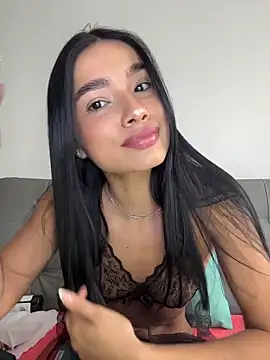 Bella Smithe online show from May 2, 3:59 pm