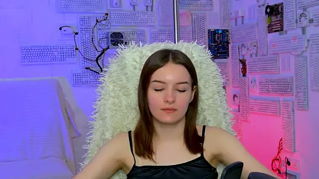 KellieBanshe online show from July 4, 4:41 am