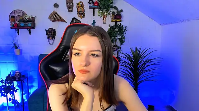 KellieBanshe online show from July 3, 4:40 am