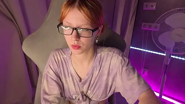 Emma Dusk online show from June 19, 12:59 am