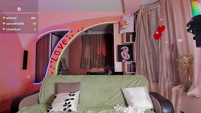 Luna Reid online show from May 4, 4:49 am