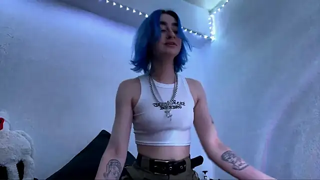 PeachyLuna online show from March 14, 6:42 pm