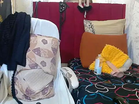 Nastyviola27 online show from June 25, 5:12 am