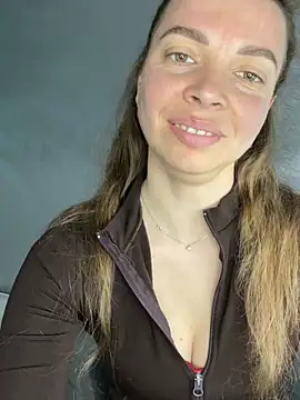 Luna2547 online show from May 2, 11:35 am