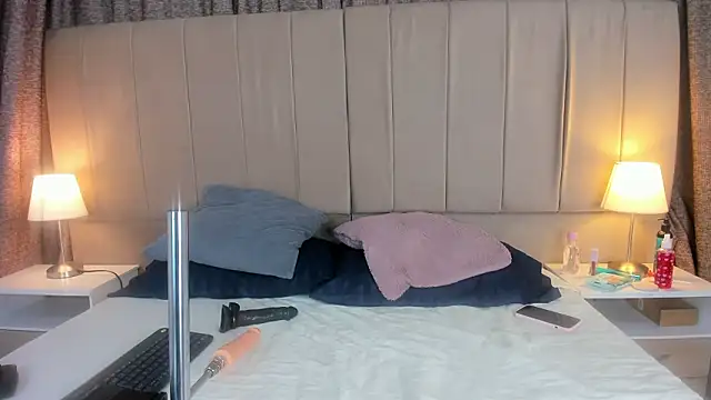 salome gv  online show from March 6, 6:58 pm