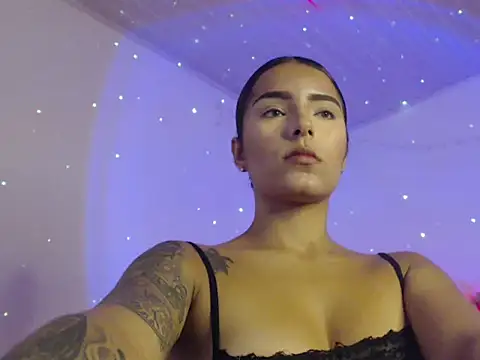 Naomi Scott1 online show from March 19, 12:42 pm