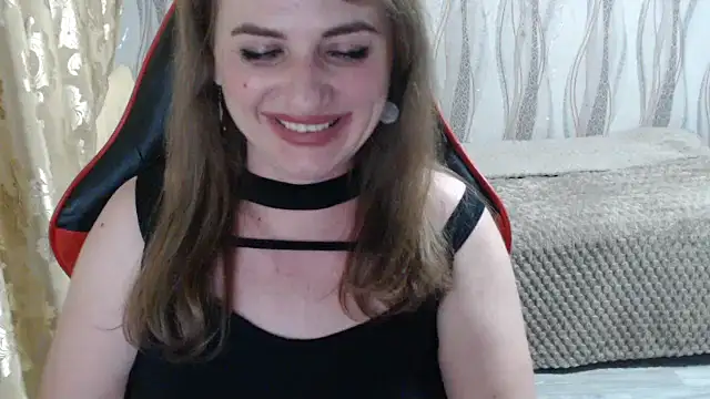 LioraW online show from March 8, 2:26 am