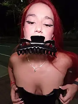 isabella ferrer99 online show from May 6, 4:49 am