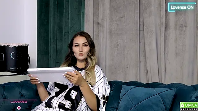pr1nc3sss online show from June 19, 8:01 pm