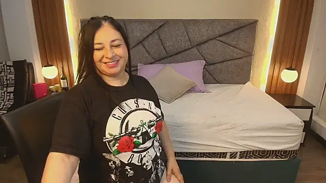 Agata thompson online show from March 12, 8:44 pm