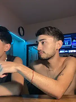 Lucasss2204 online show from March 18, 3:11 am