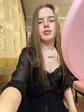 KayShaw online show from July 30, 7:09 am