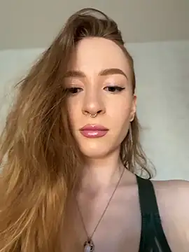Little Candy 18 online show from June 9, 5:51 am