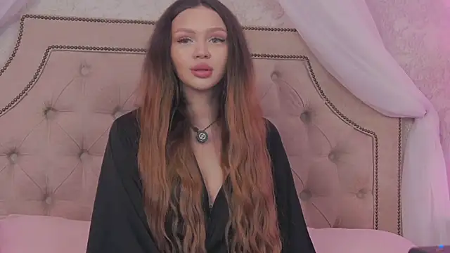 MelanieSutton online show from June 20, 2:59 am
