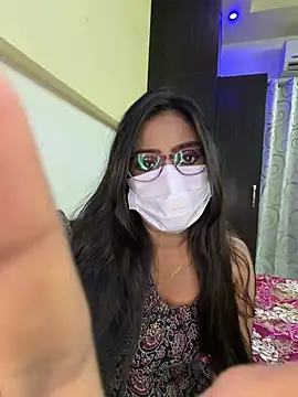 nikki catz online show from March 11, 4:20 pm