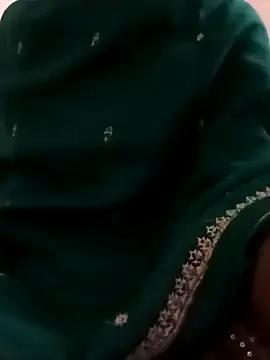 niyashree100 online show from March 5, 12:56 pm