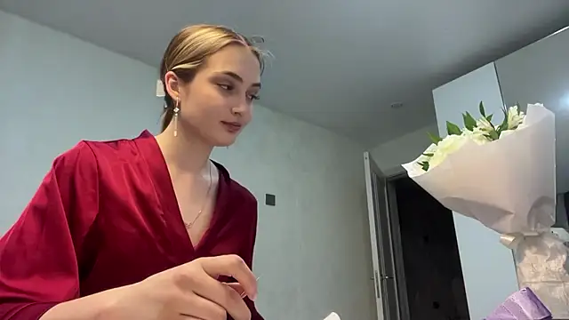 Angela Rosssee online show from March 8, 3:38 pm