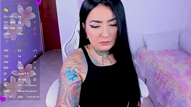 heeyy kitty online show from July 17, 6:33 pm