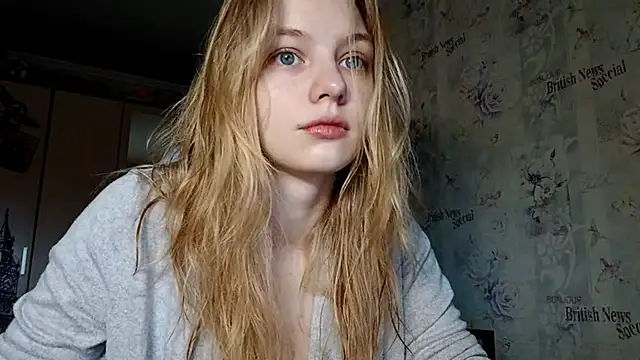 Emmaheartley online show from March 15, 5:09 am