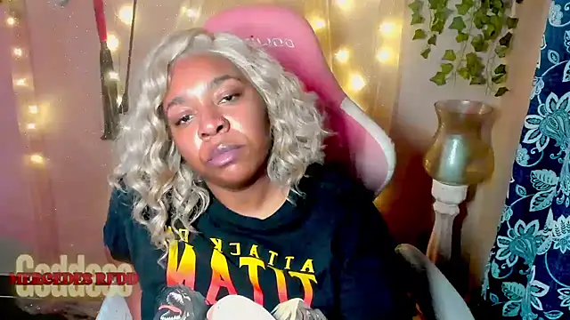 Goddess MercedesRedd online show from June 13, 1:41 pm