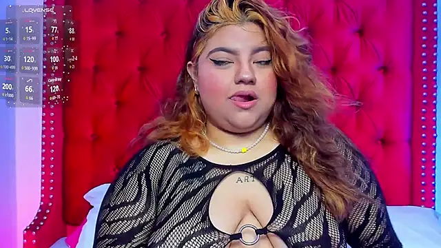 SunnyHoney  online show from June 22, 11:51 am
