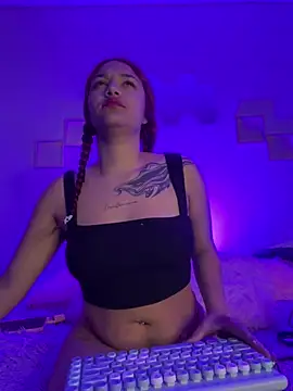 Daliila 11x online show from June 29, 3:35 am