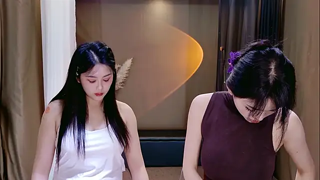 Banana-Milk69 online show from May 29, 1:25 am