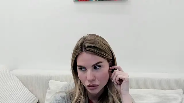 MollyCem online show from March 12, 5:26 pm