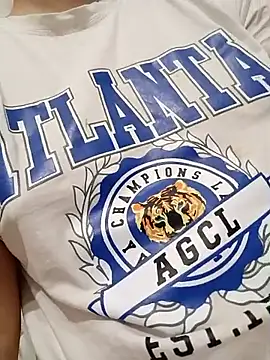 Emi hot1 online show from March 5, 12:56 pm