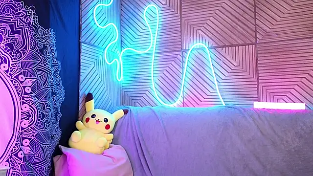 chill paws online show from April 29, 2:37 am