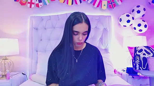 MeganRoseh online show from July 18, 8:11 pm