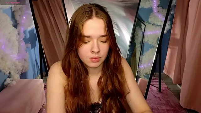 TiffanyVex online show from March 5, 3:41 pm