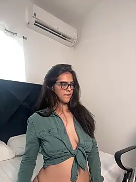 Cristal Williams online show from March 12, 1:14 pm